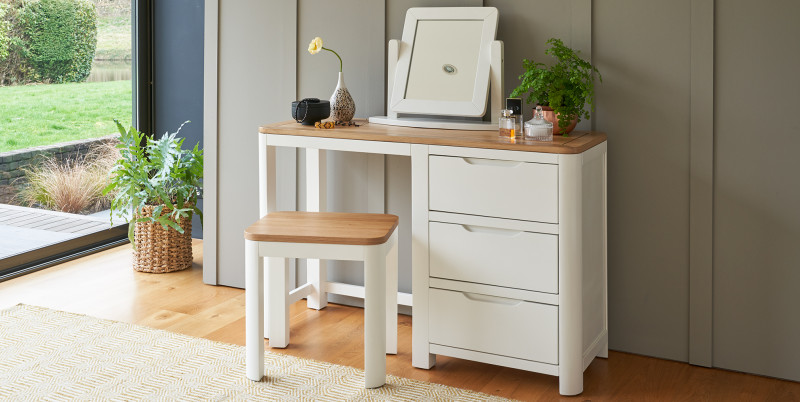 Hove dressing table