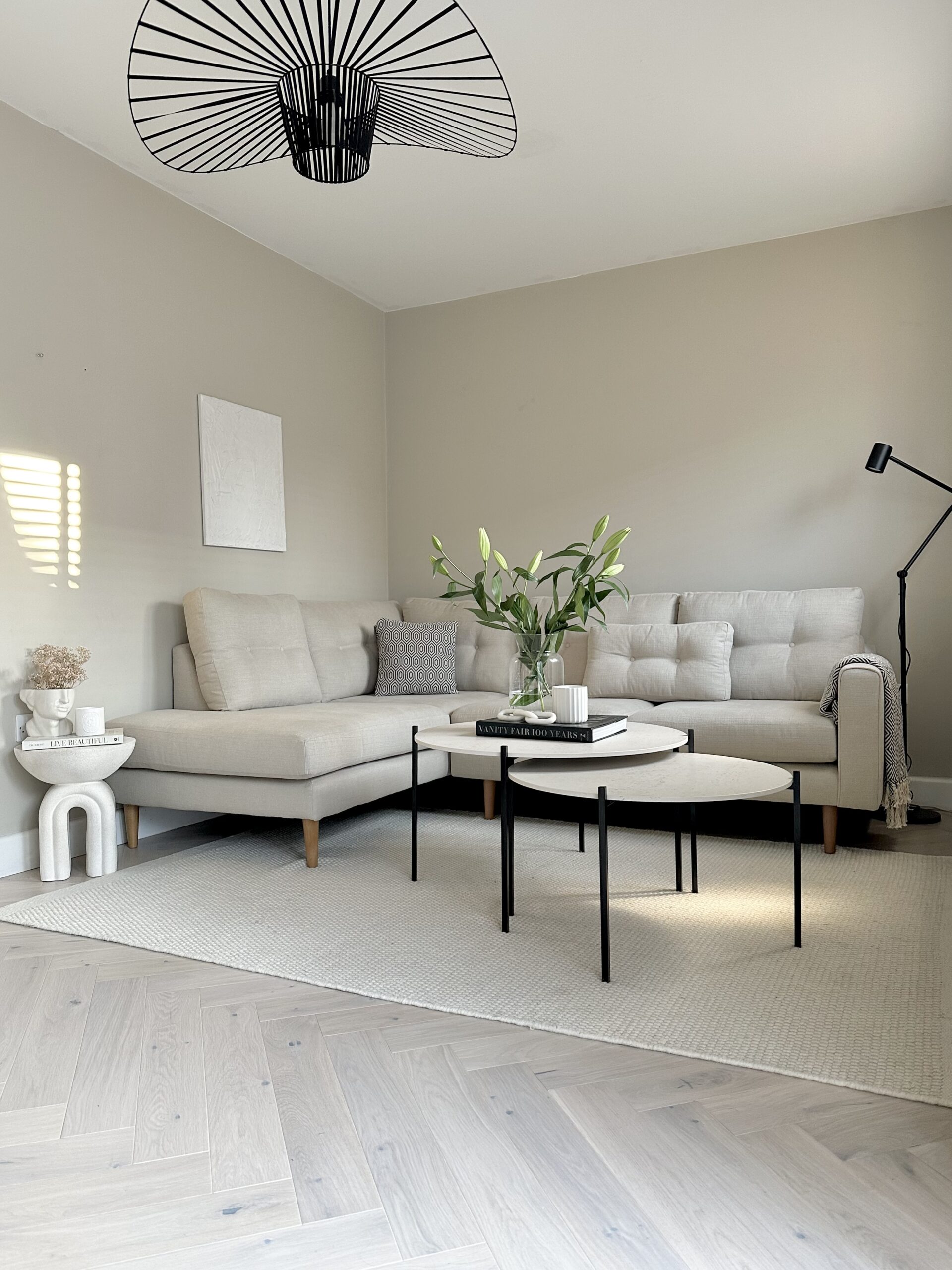Brighton corner sofa in a neutral living room.
