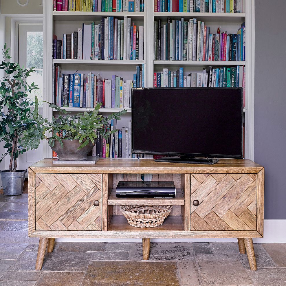 Parquet Brushed and Glazed Oak Large TV Unit 1