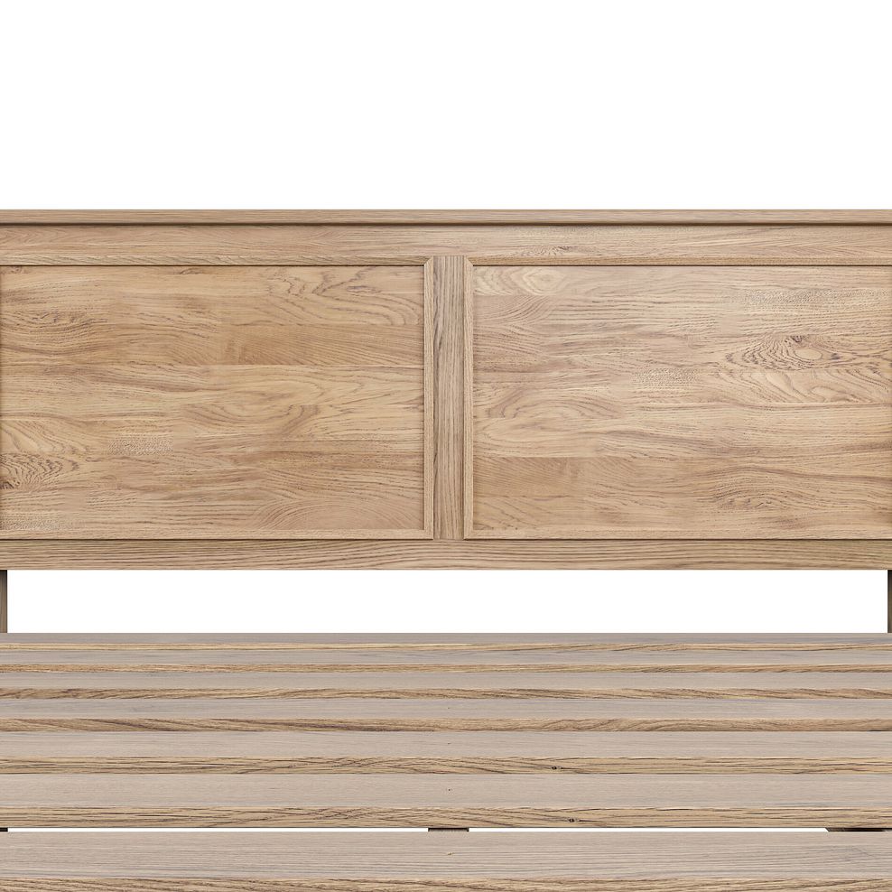 Richmond Smoked Oak Finish Storage King-size Bed 10