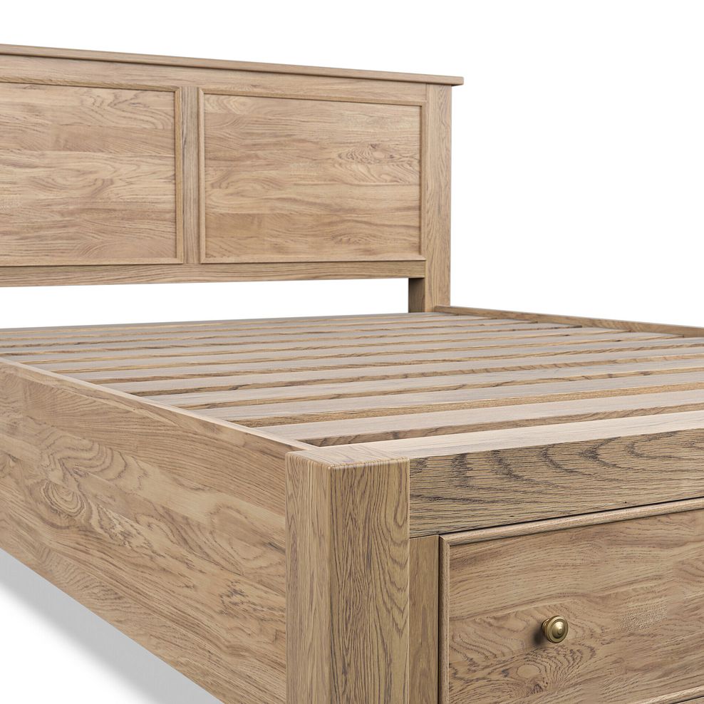 Richmond Smoked Oak Finish Storage King-size Bed 12